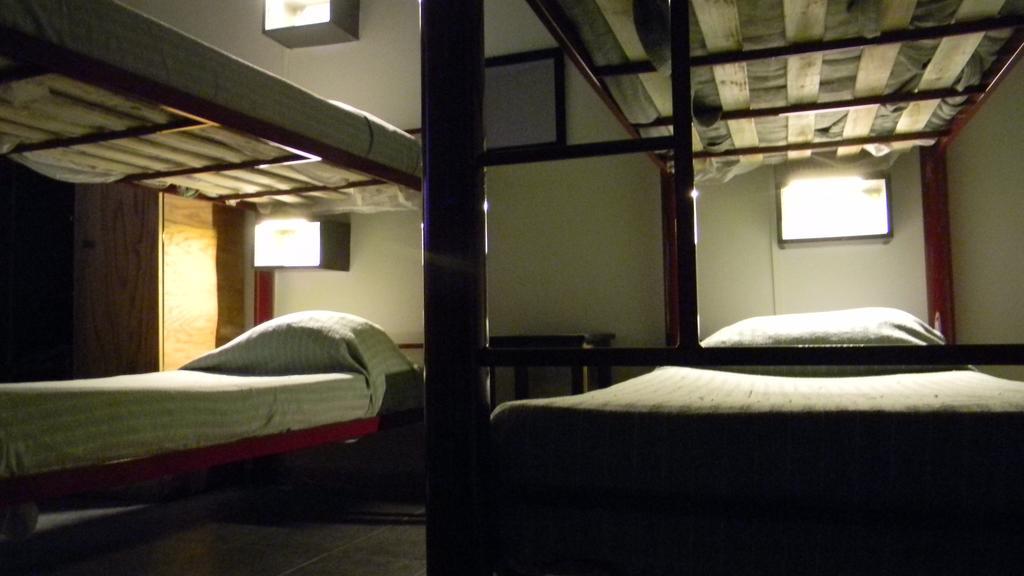 Punto Urbano Hostel Mendoza Zimmer foto